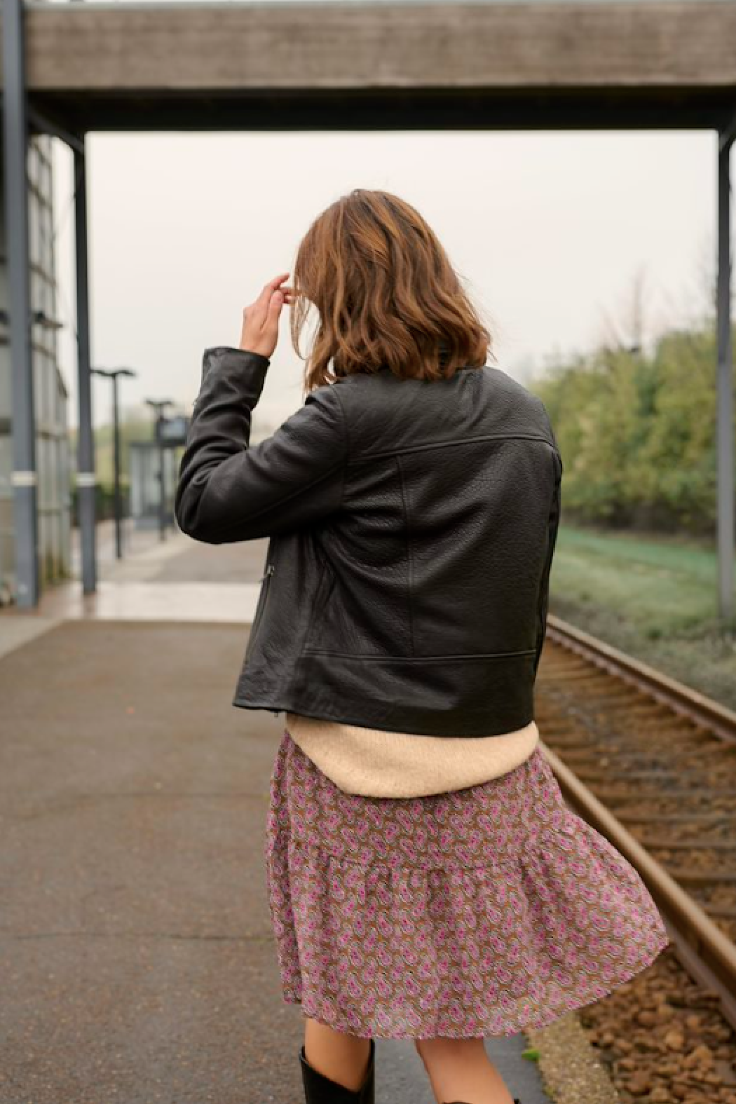 Brown leather 2024 jacket skirt